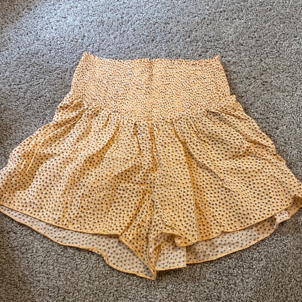 orange flowy shorts. size xxs.